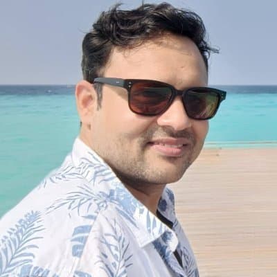 Ayush Chaturvedi headshot